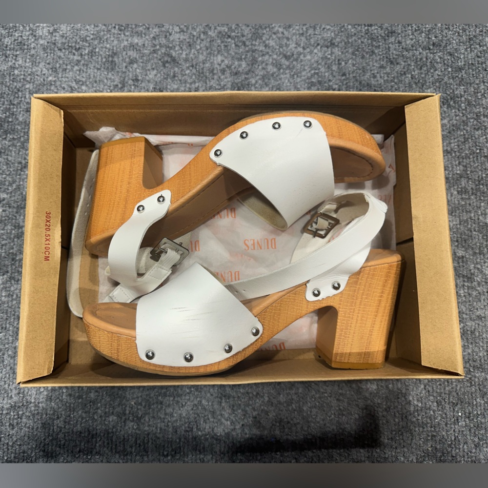 Dunes White Platform Clog Sandals PY0114
